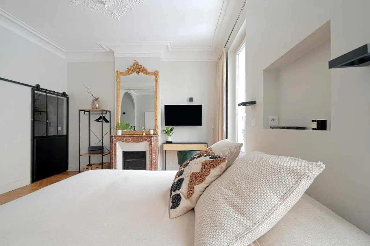 Appartement Studio Quartier Champs Elysees 2 Free Netflix Paris